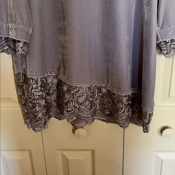 Soft Surroundings Lavender Scoop-Neck Lace-Hem Tunic - Picture 4 of 5